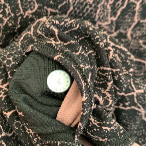 Lululemon Align 28” leggings in lacescape Spanish rose black - Picture 10 of 10